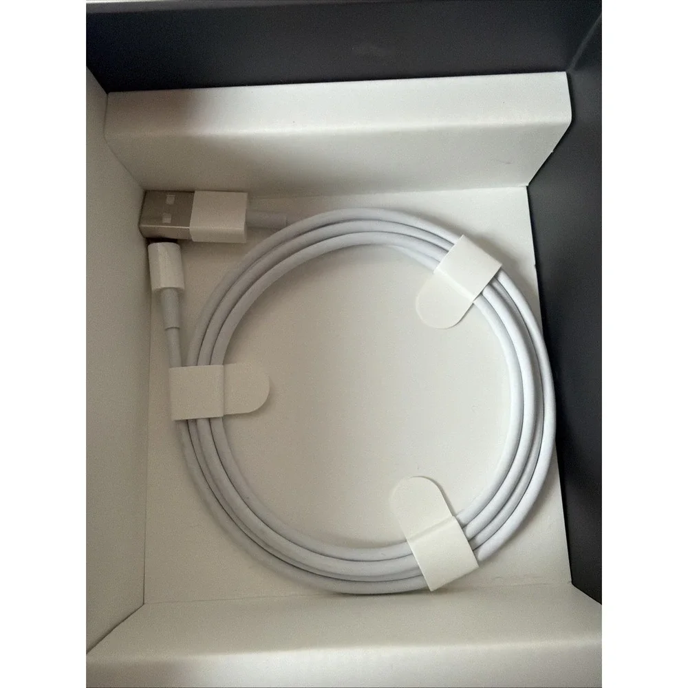 Apple TV A1625 MGY52LL/A HD 32GB Media Streamer 4th Generation